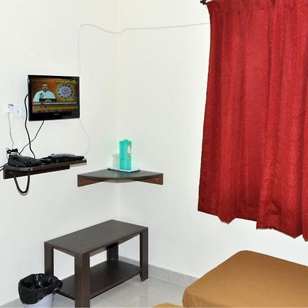 Maple Inn Budget Hotel بنغالور المظهر الخارجي الصورة