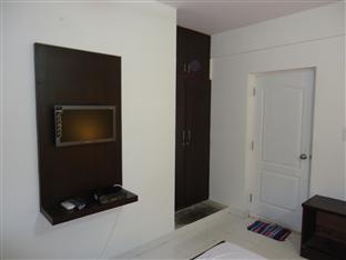 Maple Inn Budget Hotel بنغالور المظهر الخارجي الصورة