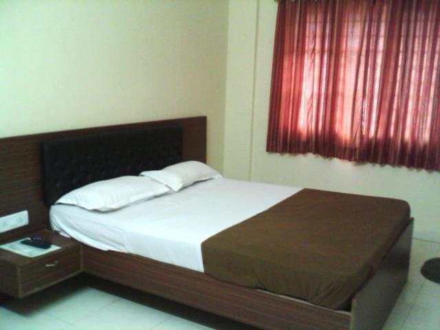 Maple Inn Budget Hotel بنغالور المظهر الخارجي الصورة